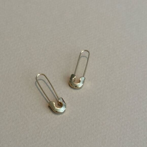 Safety Pin Earrings N1352 - Picture 3 of 5
